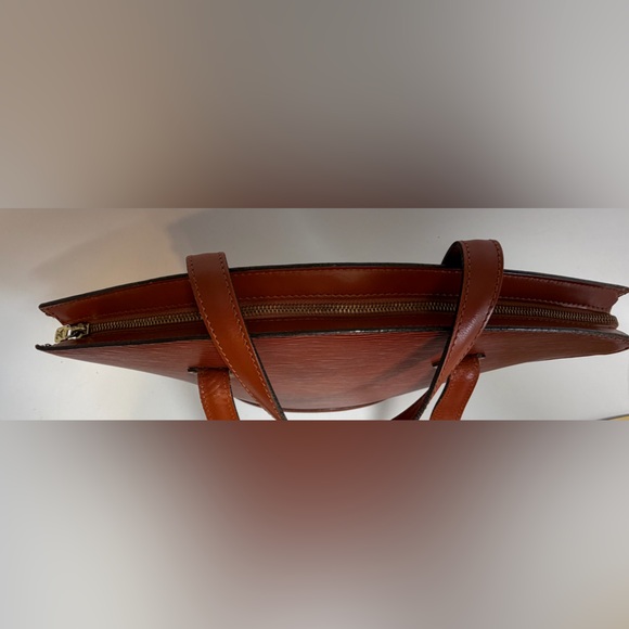 Louis Vuitton Saint Jacques PM Kenyan Fawn Epi Leather Tote - Picture 11 of 14